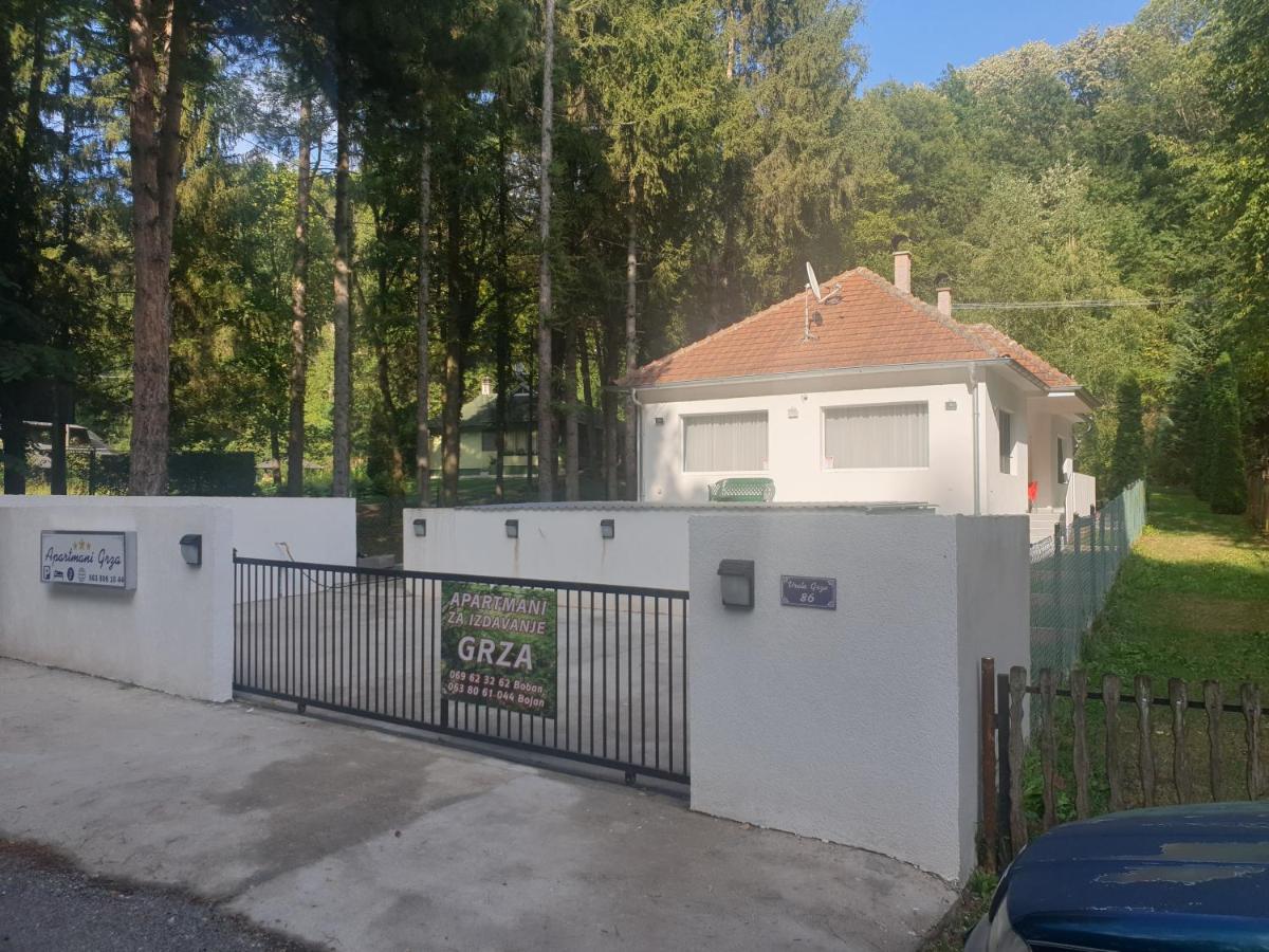 Apartmani Grza Парачин Екстер'єр фото